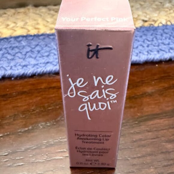 IT Cosmetics Je Ne Sais Quoi Hydrating Lip Treatment NEW - Picture 1 of 5